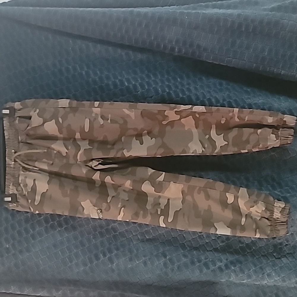 Lee camouflage pants